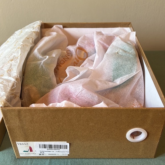 Colorful tassel heeled sandals NIB - Picture 2 of 7